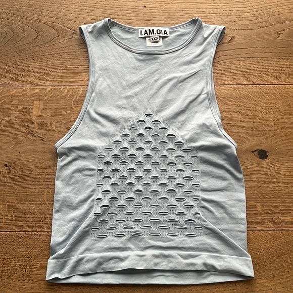 I am gia top - Picture 2 of 4